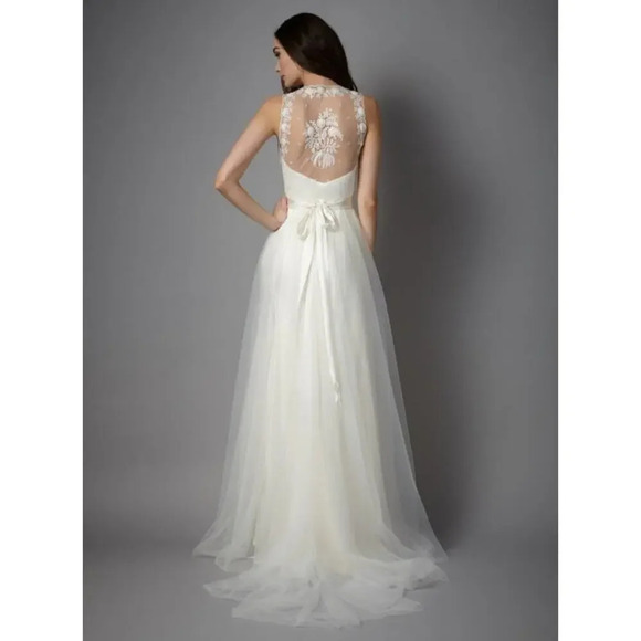 Catherine Deane Onyx Wedding Gown Oyster / Ivory Size 2 - Picture 6 of 11